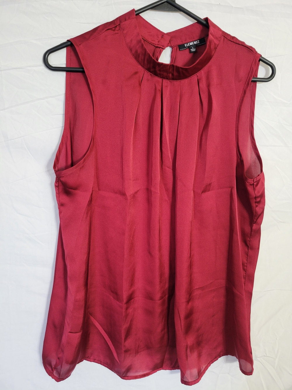 Elementz Sleeveless Pleated Satin Camisole in Burgundy